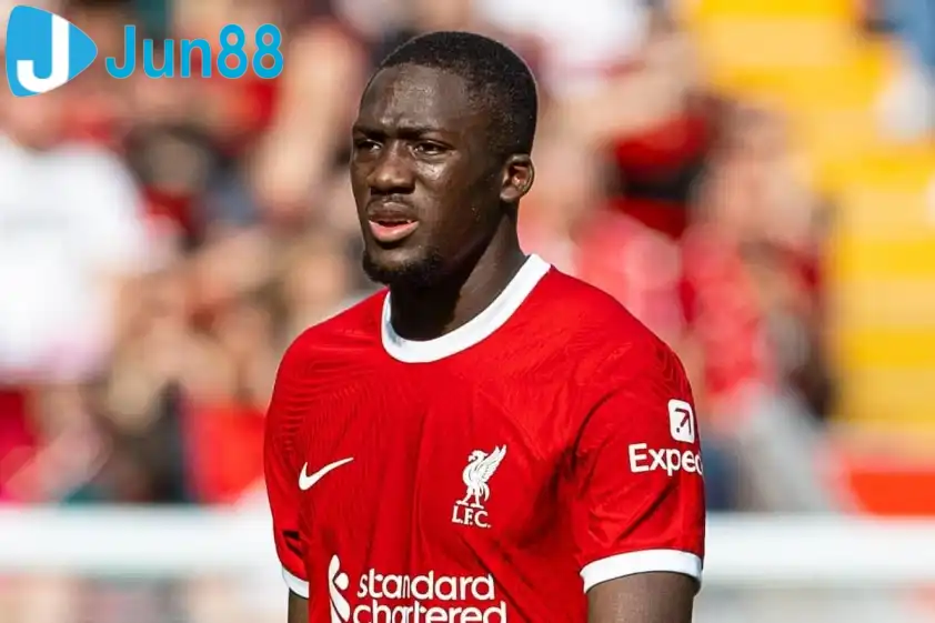 Konate được đồn đoán với việc gia nhập Real Madrid (Ảnh: Marca).
